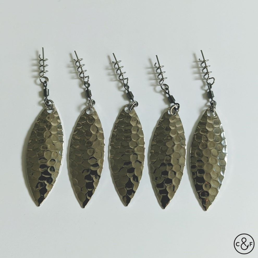 Fluke fishing spinner blade attachment