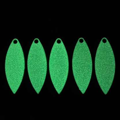 Glow in the dark spinner blade attachment